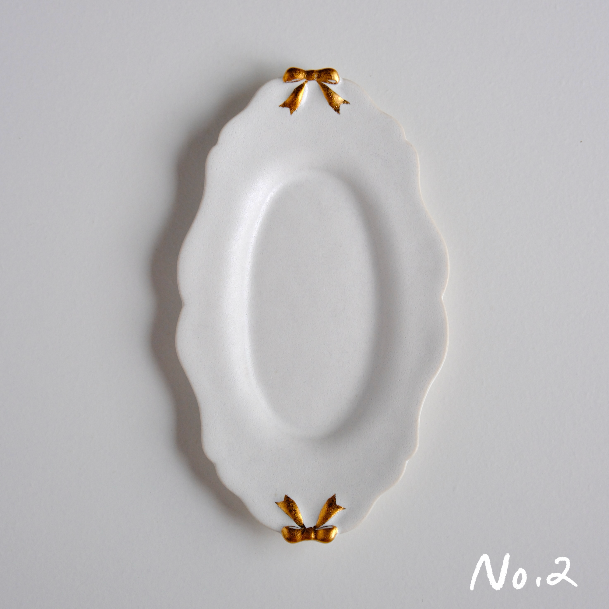 ౨ৎ Bowknot Snow-Melting White Porcelain Plate
