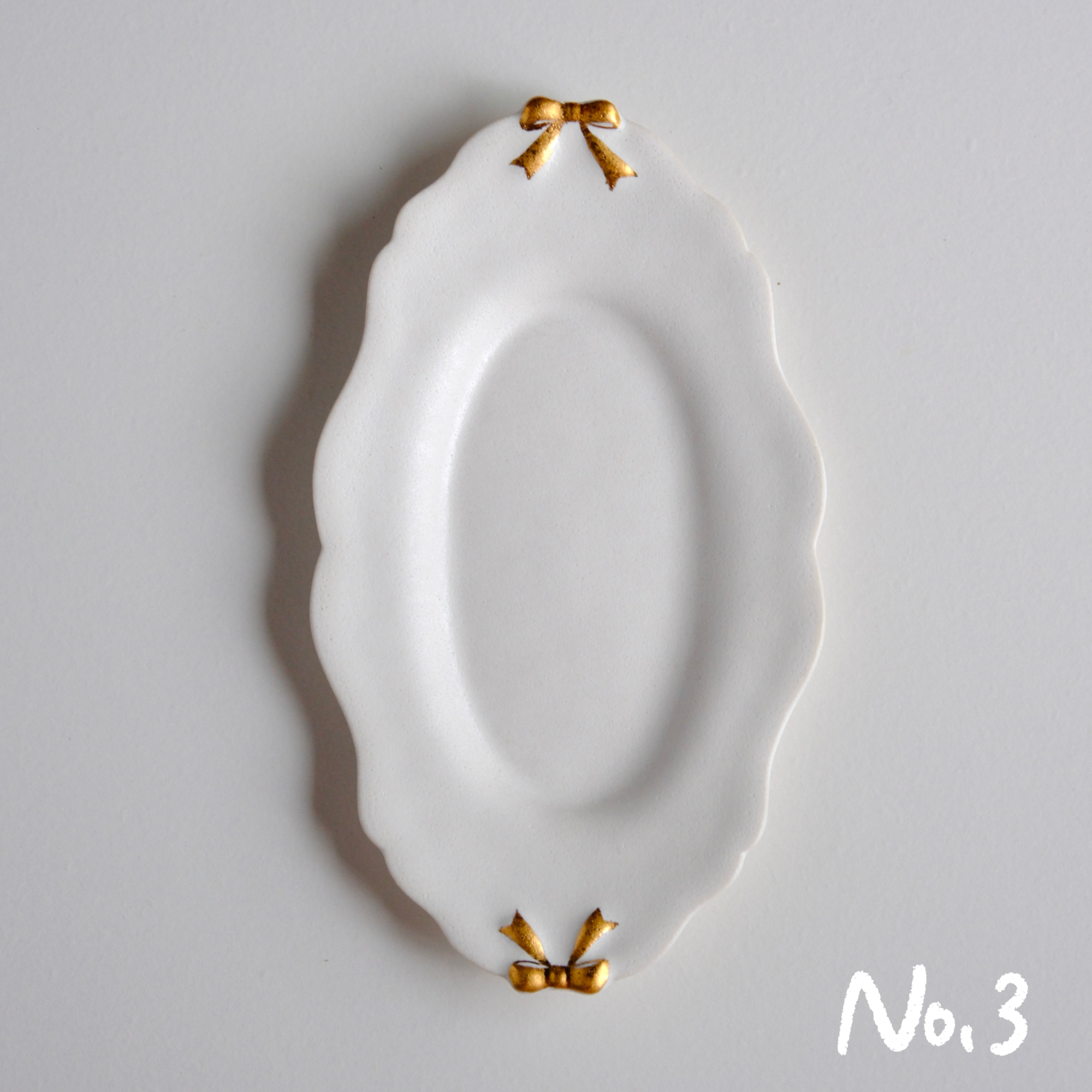 ౨ৎ Bowknot Snow-Melting White Porcelain Plate