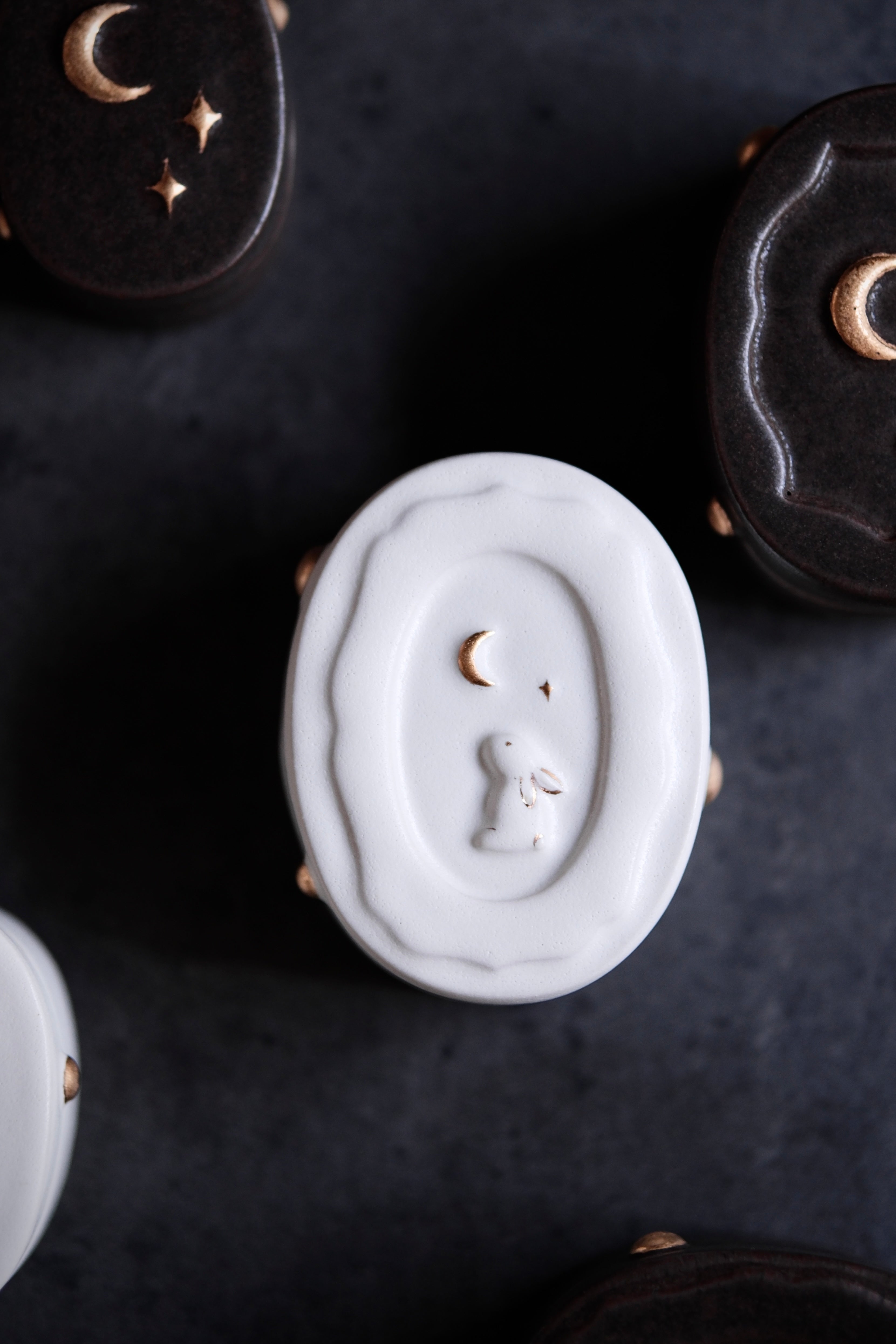 Snowmelt White Rabbit Moonlight Treasure Box