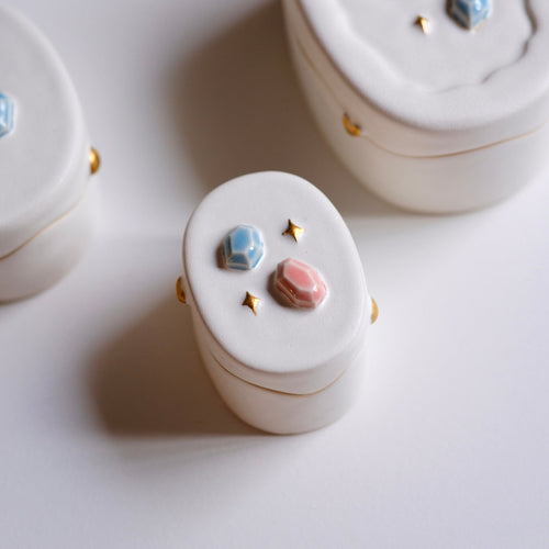 寶石雪融白瓷金點蓋盒